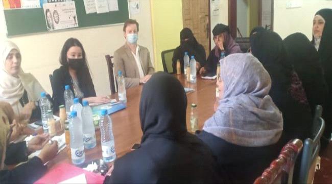 "تكتل النساء الحزبيات يطالب بدعم المرأة للوصول إلى أماكن صناعة القرار"